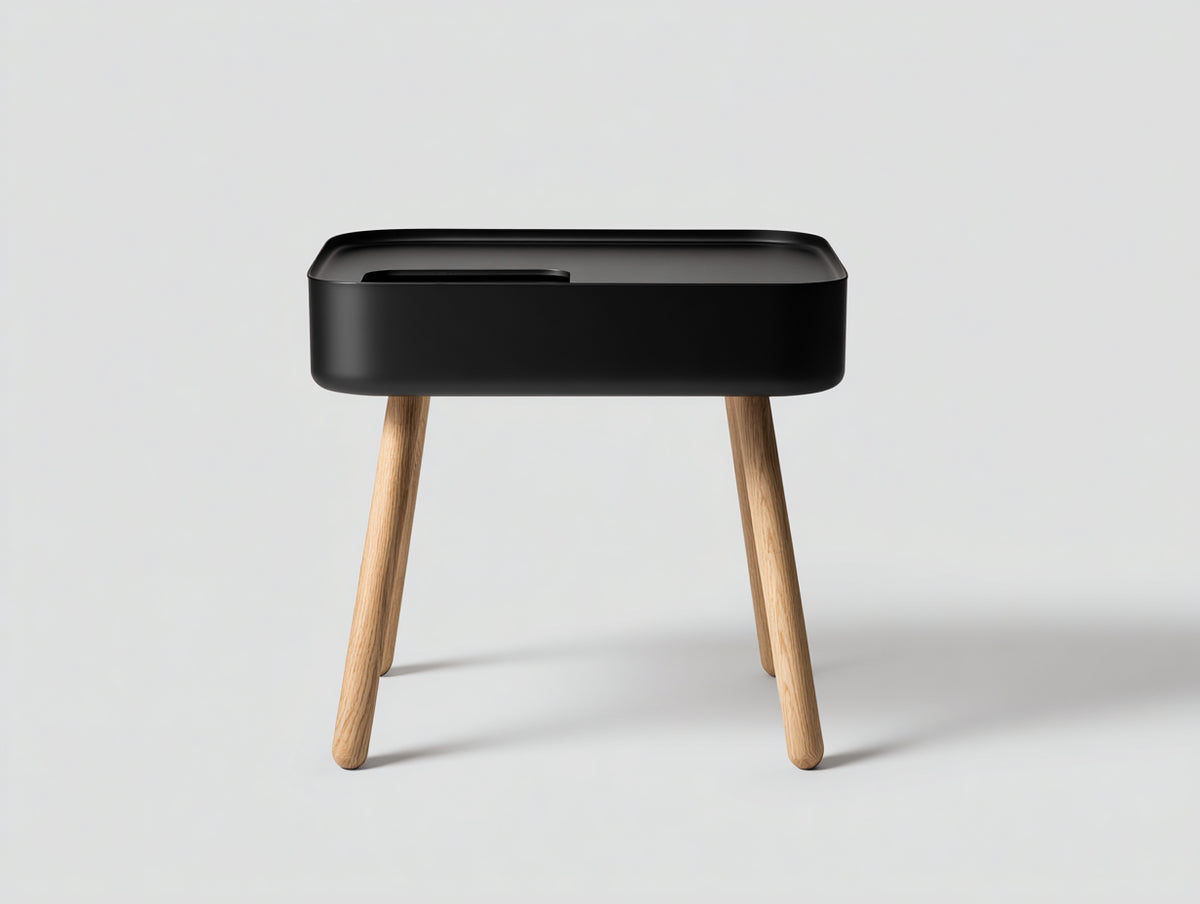 Table d'appoint 55×40×55 cm - plateau noir mat et pieds en bois naturel - rebords intégrés pour chambre à coucher