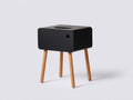 Table d'appoint 45×40×55 cm - finition noire mate et pieds en bois naturel - style nordique pour chambre à coucher